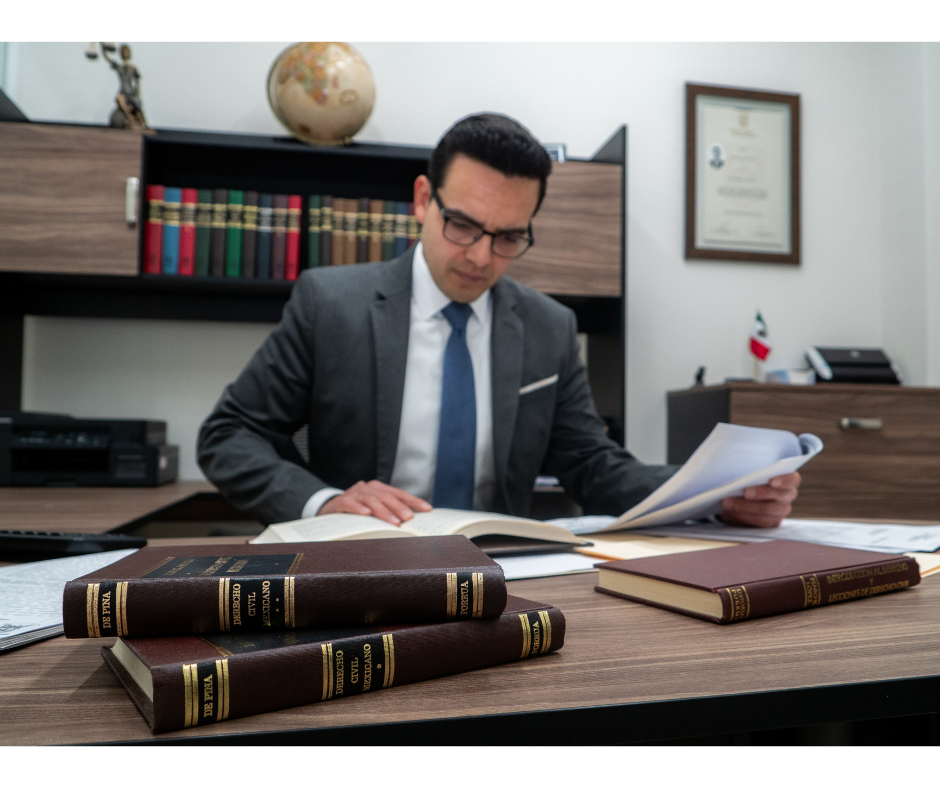 amezcua, abogado, asesorÃ­a, jurÃ­dica, inmobiliaria, despacho, MÃ©xico, Guanajuato, renta, compra, casa, terreno