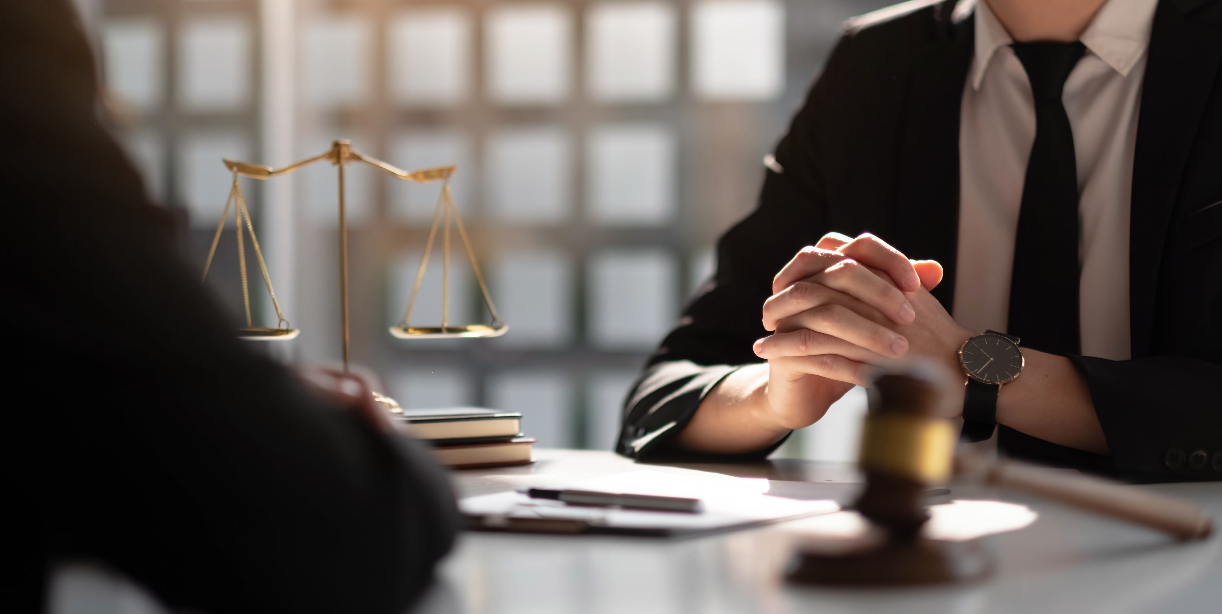 amezcua, abogado, asesorÃ­a, jurÃ­dica, inmobiliaria, despacho, MÃ©xico, Guanajuato, renta, compra, casa, terreno